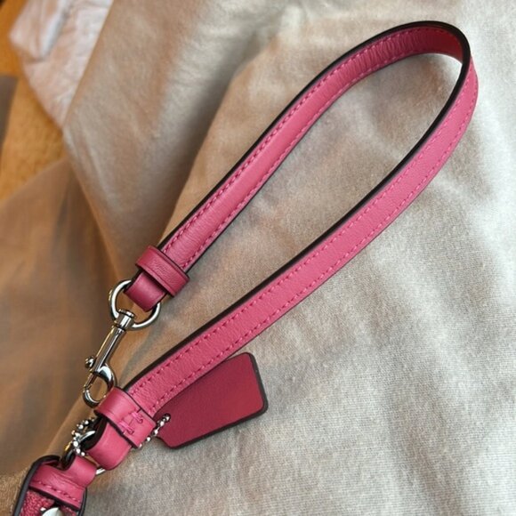 New Coach large gallery pouch - Picture 14 of 16